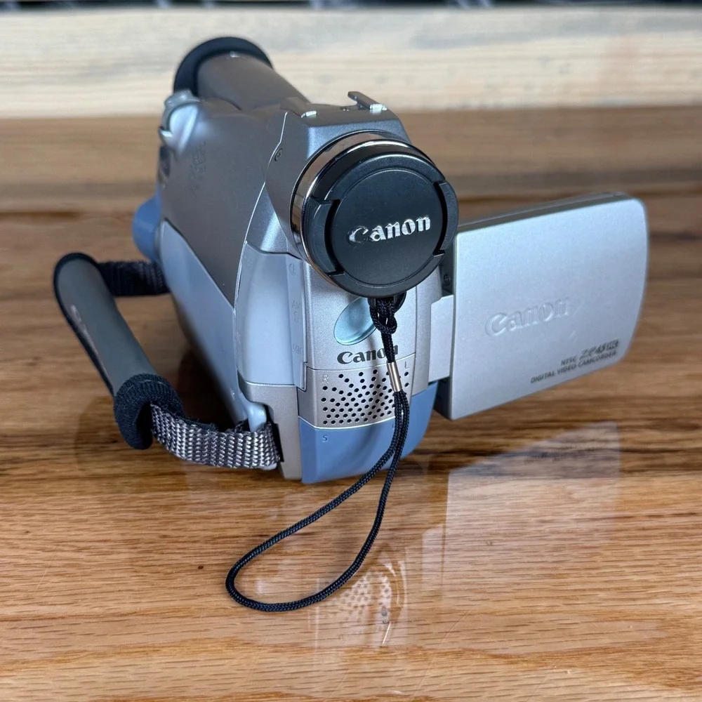 Canon ZR45 MC A Digital Video Camcorder NTSC Silver Blue 18x Optical Zoom PARTS - Picture 10 of 11